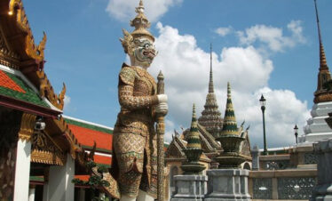 Damnernsaduak Floating Market & Crocodile Farm 1 Day